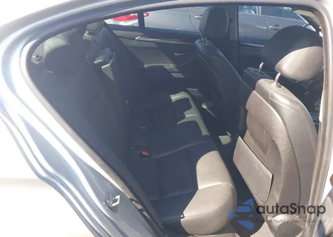 2015 BMW 528I xDrive z USA, uszkodzony, nr VIN WBA5A7C53FD623467